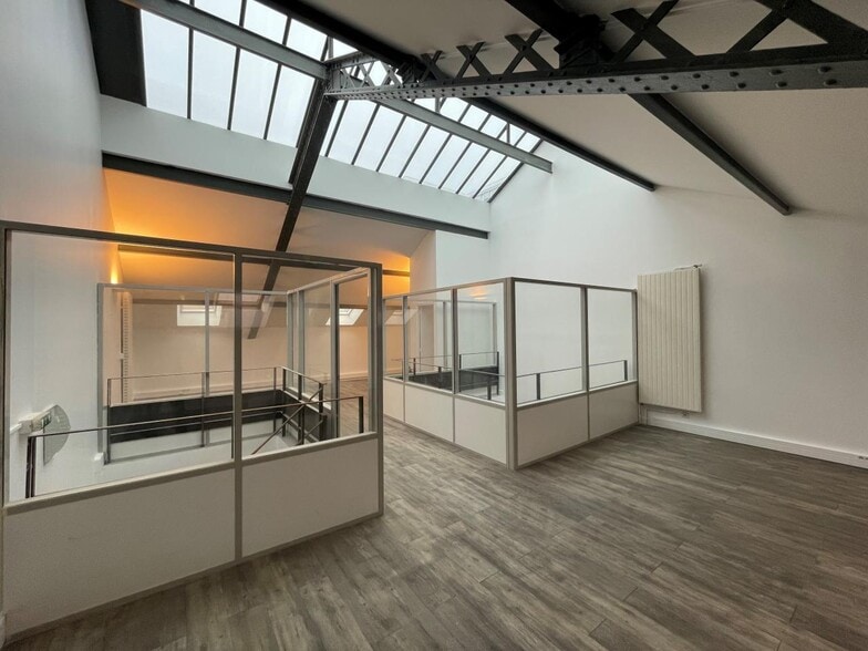 Local d'activités dans Gentilly à vendre - Photo intérieure - Image 2 de 9