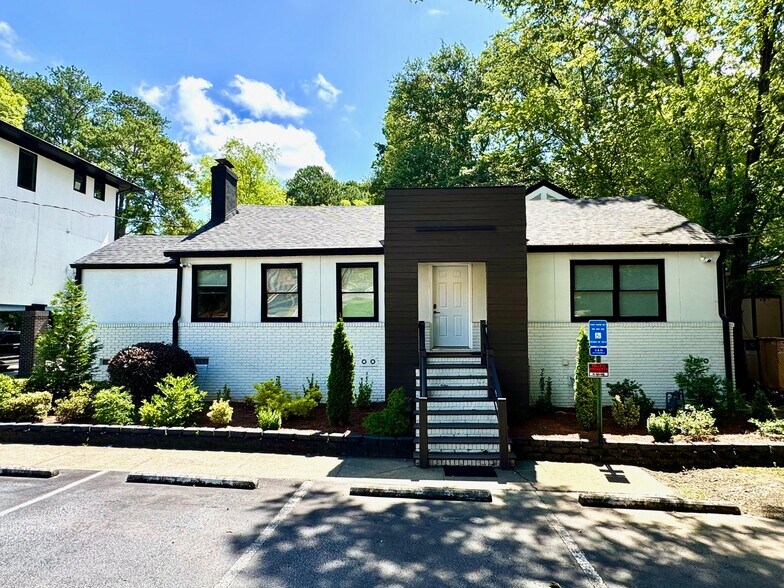 4161 Roswell Rd NE, Atlanta, GA à vendre - Photo du bâtiment - Image 2 de 19