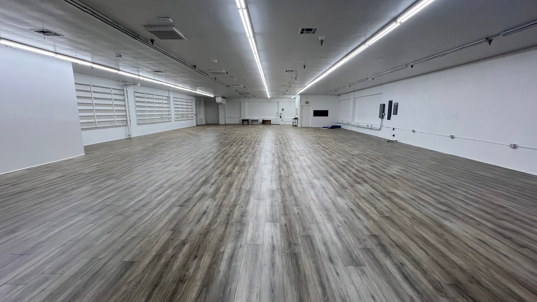 1800 Essex St, Los Angeles, CA for lease Interior Photo- Image 1 of 2