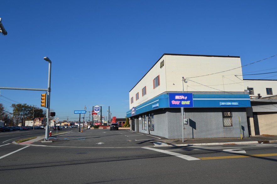 400 US Highway 46 W, South Hackensack, NJ à louer - Photo du bâtiment - Image 3 de 9