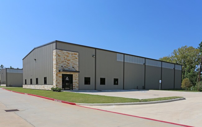 More details for 501 Hickerson St, Conroe, TX - Industrial for Lease
