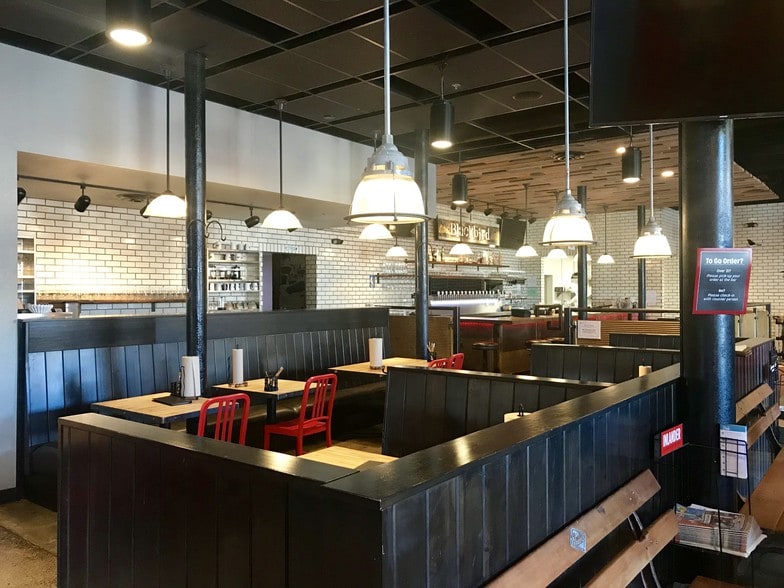 411 W Cataldo Ave, Spokane, WA for lease - Interior Photo - Image 3 of 8