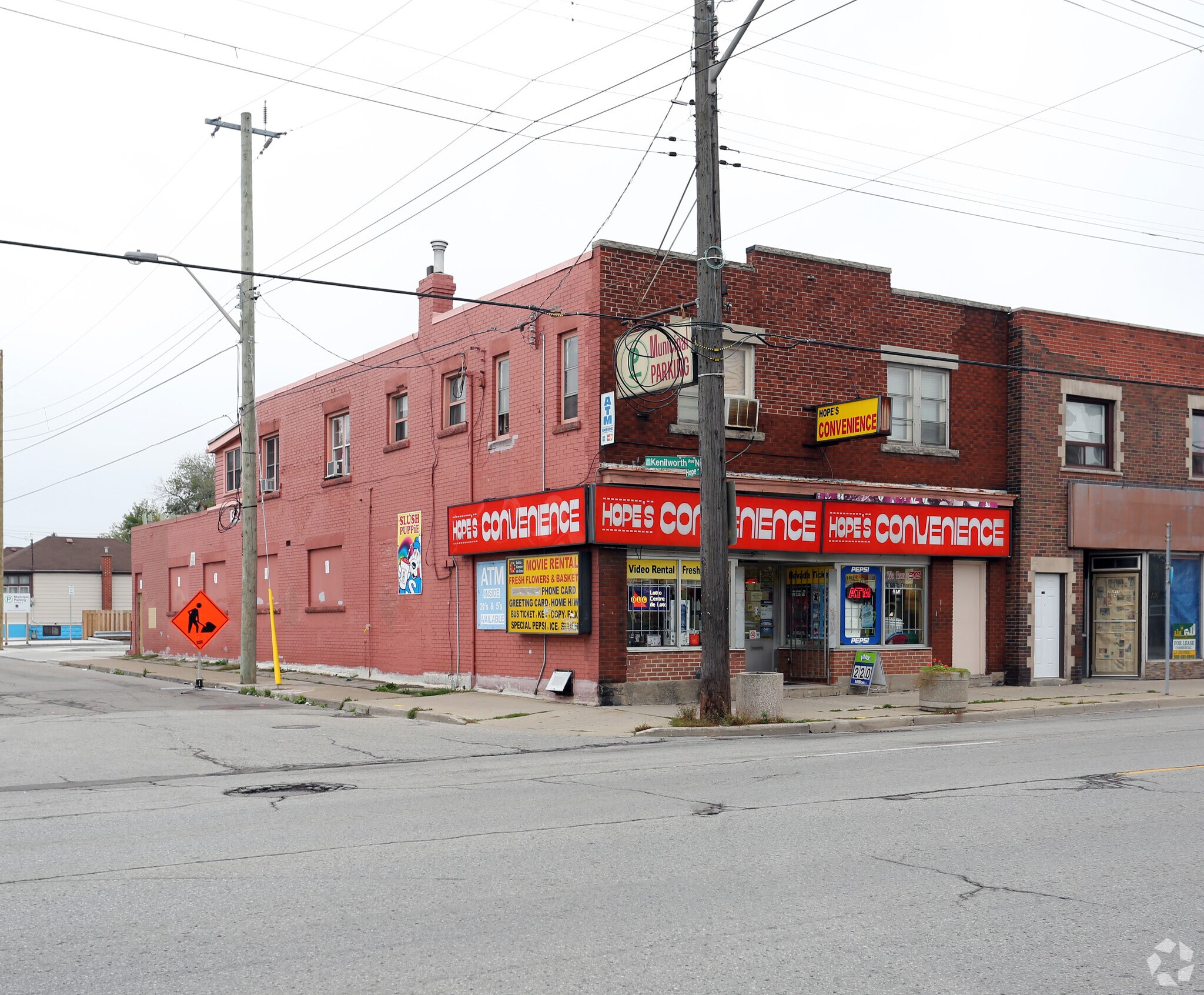 230 Kenilworth Ave N, Hamilton, ON for sale Primary Photo- Image 1 of 1