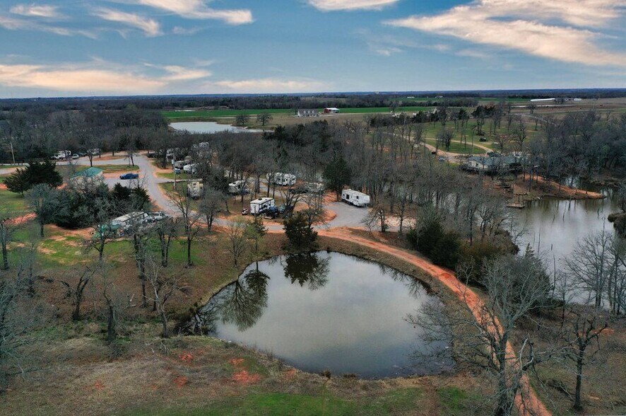 36478 Moccasin Trl, Shawnee, OK à vendre - Photo du bâtiment - Image 3 de 14