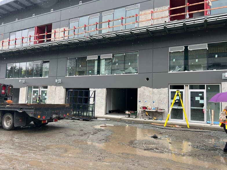 4888 Vanguard Rd, Richmond, BC for sale - Building Photo - Image 3 of 14