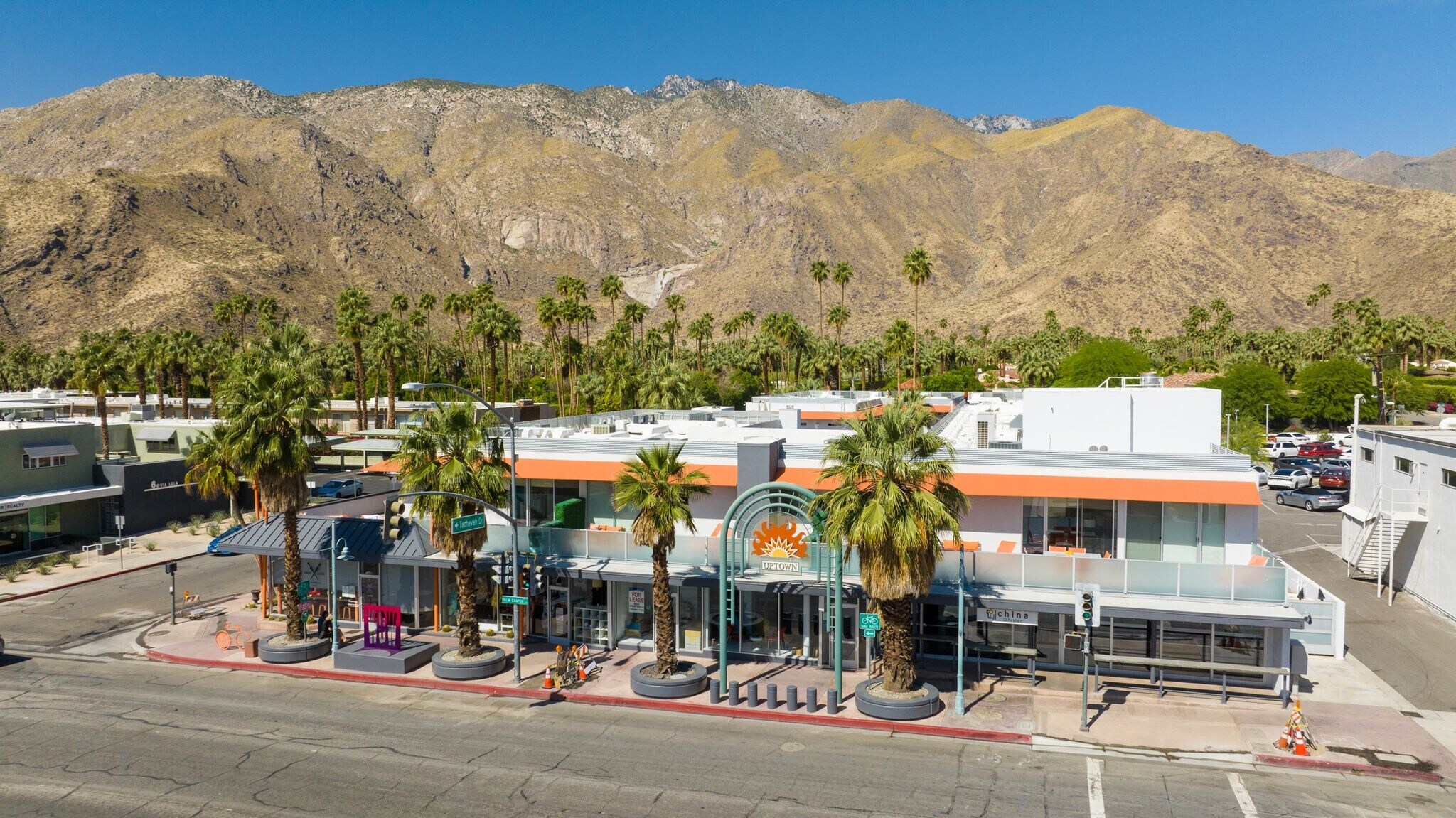 140 W Via Lola, Palm Springs, CA à louer Photo du bâtiment- Image 1 de 28
