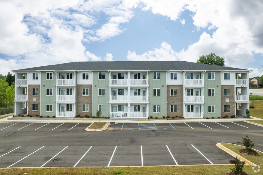 6800 White Horse Rd, Greenville, SC for sale - Building Photo - Image 3 of 55