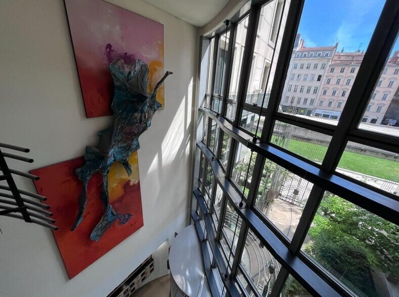 20 Place Louis Pradel, Lyon à louer - Photo du bâtiment - Image 3 de 16