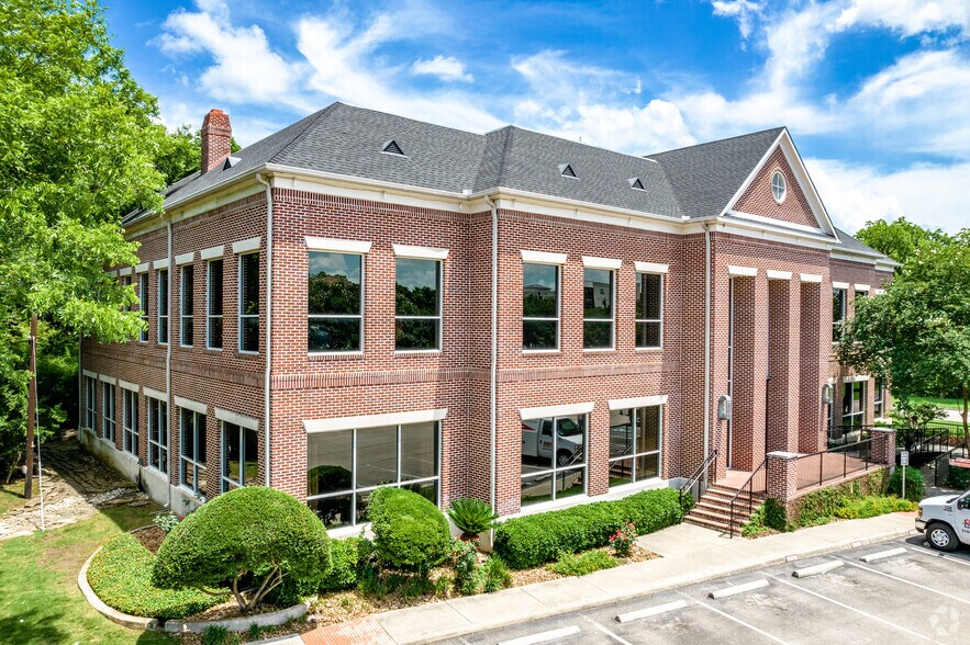 300 Austin Hwy, San Antonio, TX à louer - Photo principale - Image 1 de 3