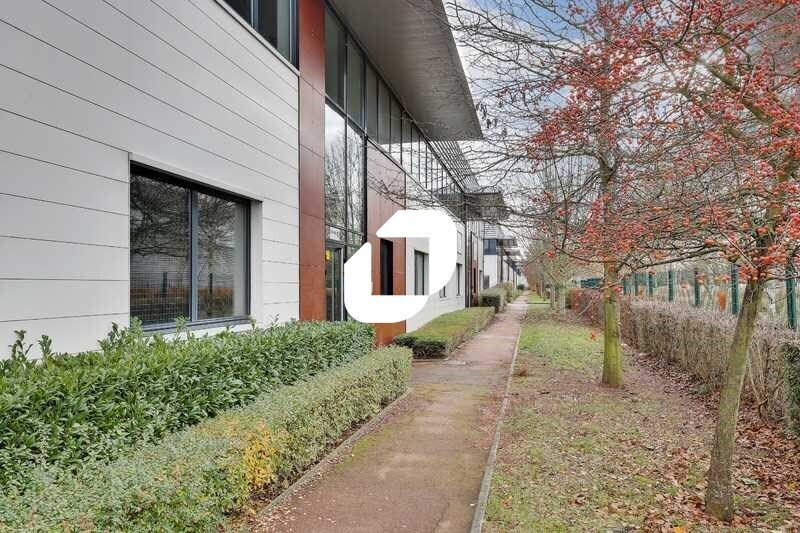 Flex in Lisses for lease - Building Photo - Image 2 of 14