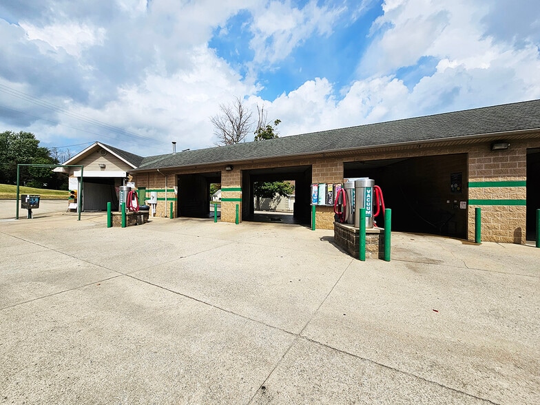 628 High St, Hillsboro, OH for sale - Building Photo - Image 2 of 15