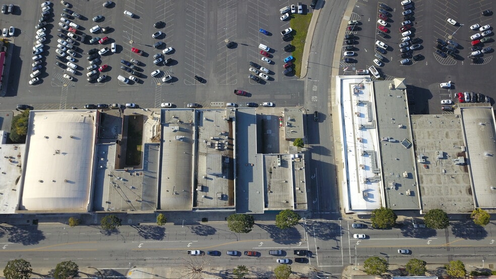 900 S Main St, Salinas, CA for lease - Building Photo - Image 3 of 8