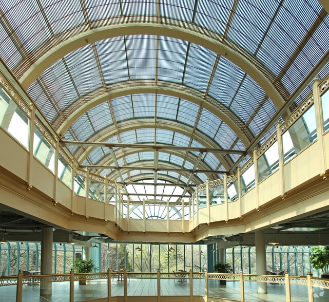 1 Main St SE, Minneapolis, MN for lease - Lobby - Image 2 of 3