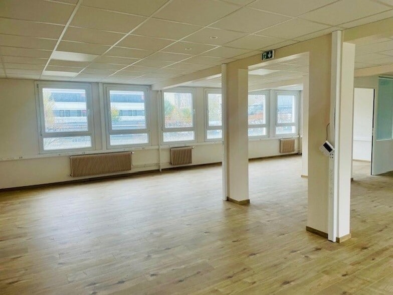 Bureau dans Ivry-sur-Seine à louer - Photo intérieure - Image 3 de 4