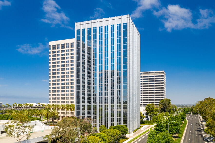 620 Newport Center Dr, Newport Beach, CA for lease - Primary Photo - Image 1 of 13