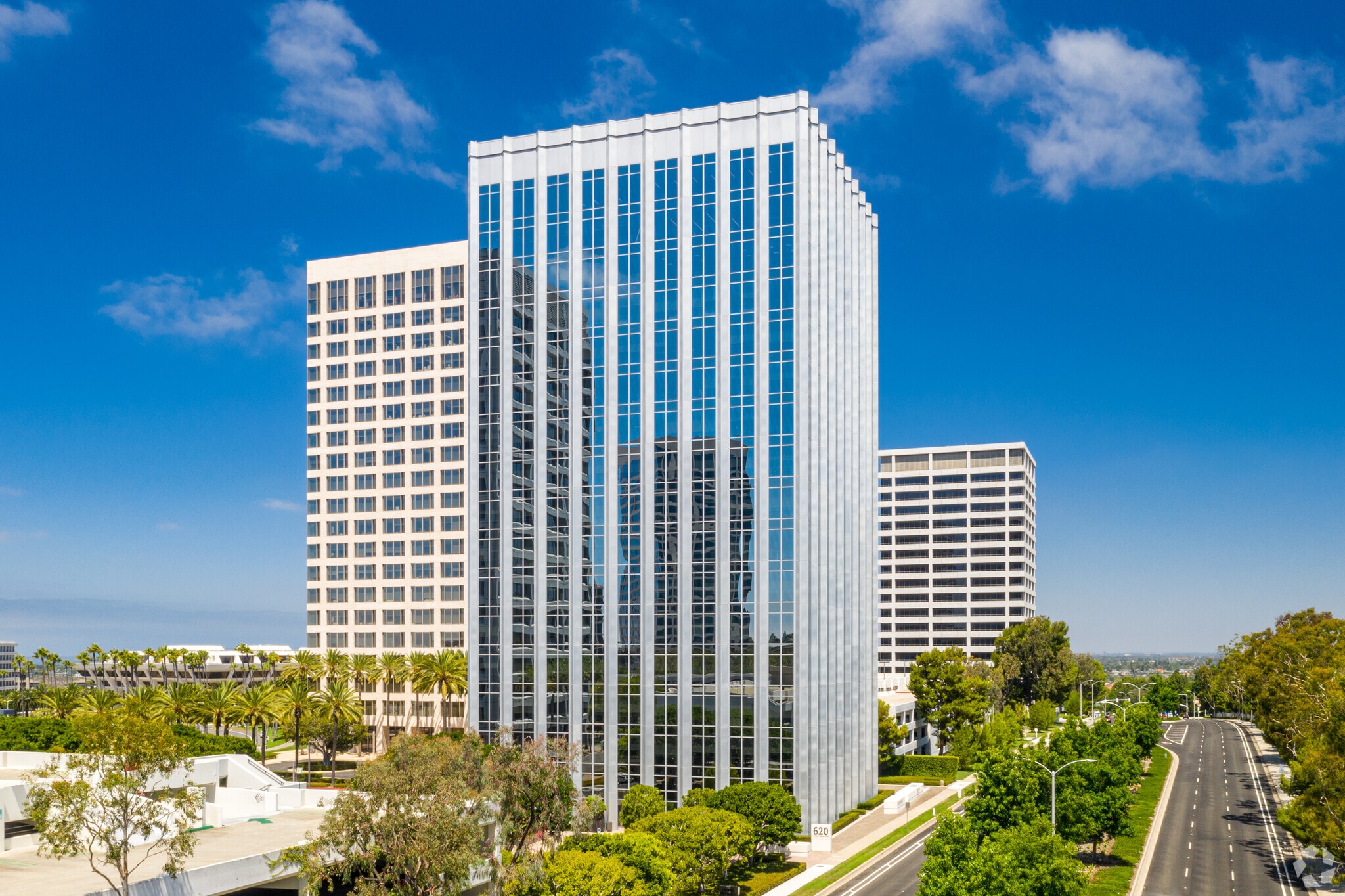 620 Newport Center Dr, Newport Beach, CA for lease Primary Photo- Image 1 of 14