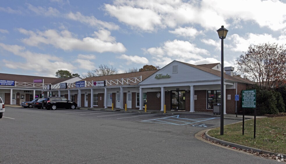 4001 Bonney Rd, Virginia Beach, VA à louer - Photo du bâtiment - Image 2 de 3