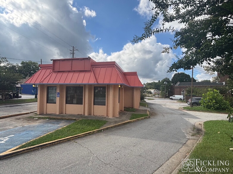 1665 SE Jonesboro Rd, Atlanta, GA for sale - Building Photo - Image 1 of 8