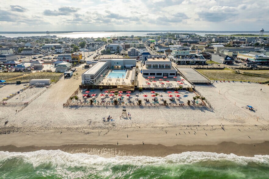 2 Boardwalk, Seaside Heights, NJ à louer - Photo du bâtiment - Image 2 de 4