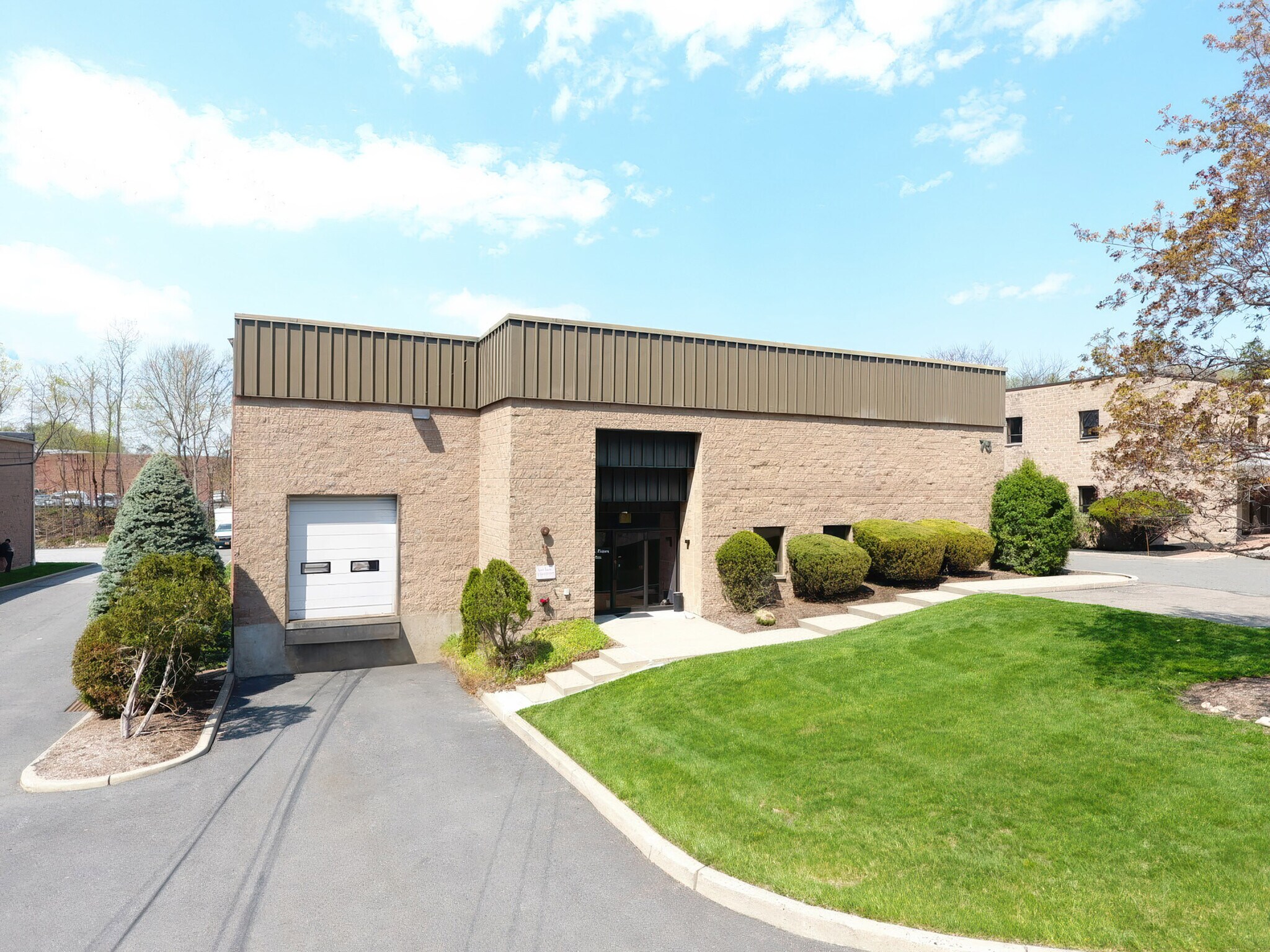 75 Orchard St, Ramsey, NJ à vendre Photo du bâtiment- Image 1 de 1