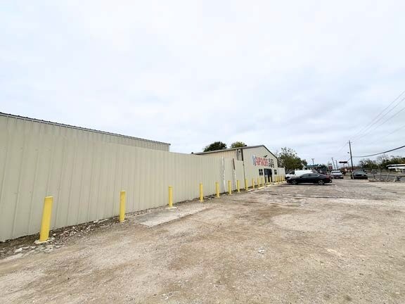 10702 Cullen Blvd, Houston, TX à vendre - Photo du bâtiment - Image 2 de 8