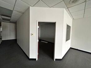 1943-2085 River Rd, Norco, CA à louer Photo intérieure- Image 2 de 2