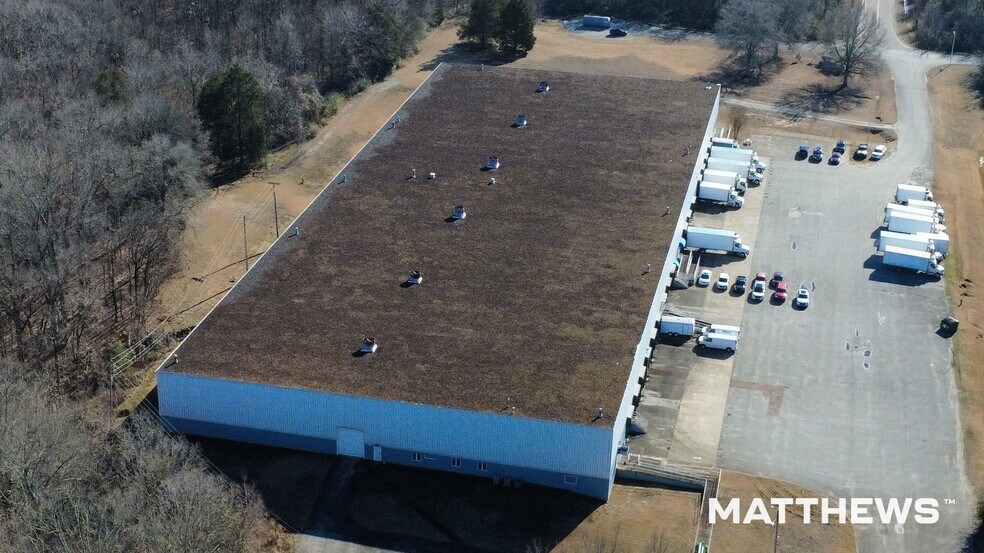 225 Bobrick Dr, Jackson, TN à vendre - Photo du bâtiment - Image 2 de 4