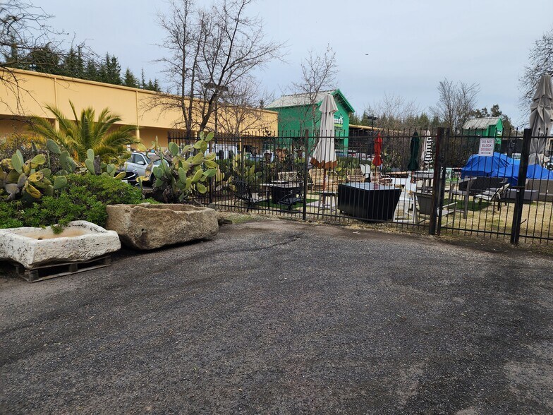 20490 Broadway, Sonoma, CA à vendre - Photo du bâtiment - Image 2 de 10