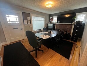 3515 NE 43rd Ave, Portland, OR for lease Interior Photo- Image 1 of 4