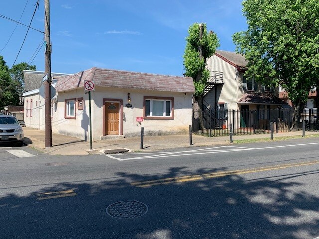 More details for 1750-1754 Bridge St, Philadelphia, PA - Health Care for Sale