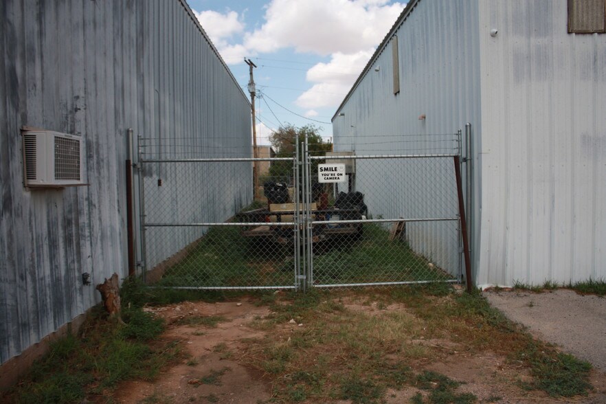 1611 E Taylor Ave, Midland, TX for sale - Building Photo - Image 2 of 35