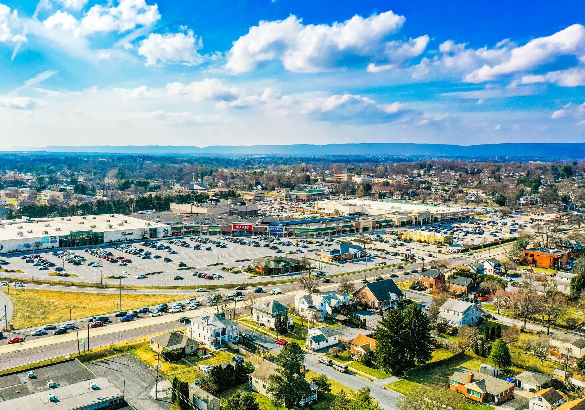 3307-3321 Trindle Rd, Camp Hill, PA à louer Photo du bâtiment- Image 1 de 2