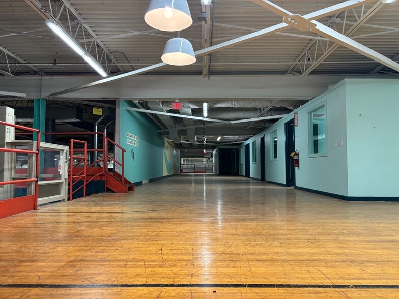 9300 Courtland Dr NE, Rockford, MI for lease - Building Photo - Image 3 of 7