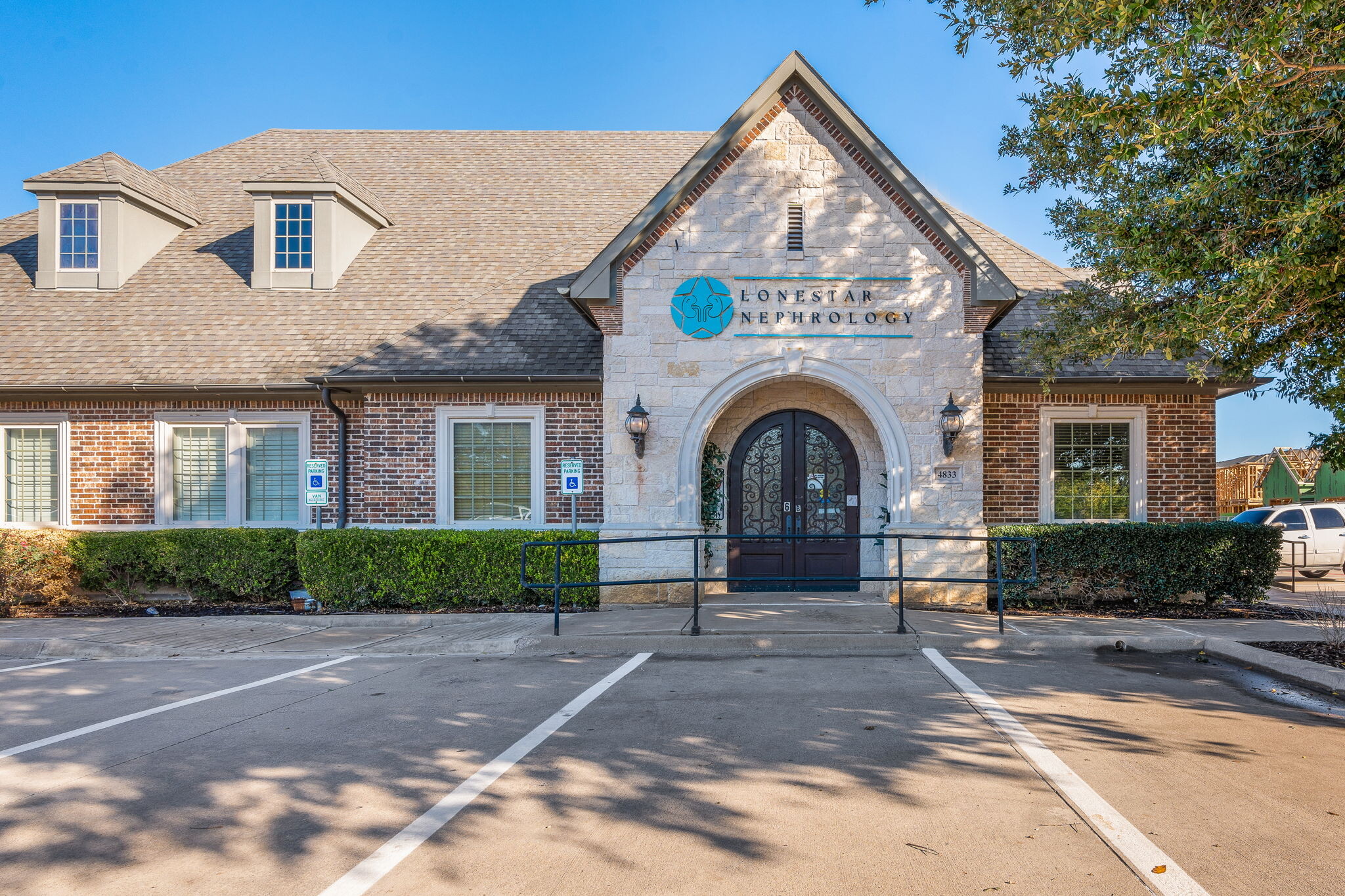 4833 Medical Center Dr, McKinney, TX for lease Building Photo- Image 1 of 14