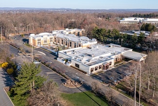 Plus de détails pour 100 Chestnut Ridge Rd, Montvale, NJ - Services hôteliers à vendre