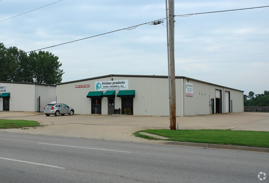 7617 E 11th St, Tulsa, OK for sale - Building Photo - Image 2 of 4