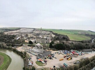 Plus de détails pour Shoreham Rd, Upper Beeding - Terrain à louer