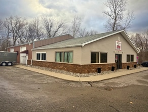 207 E Kipp Rd, Mason, MI à vendre Photo intérieure- Image 1 de 15