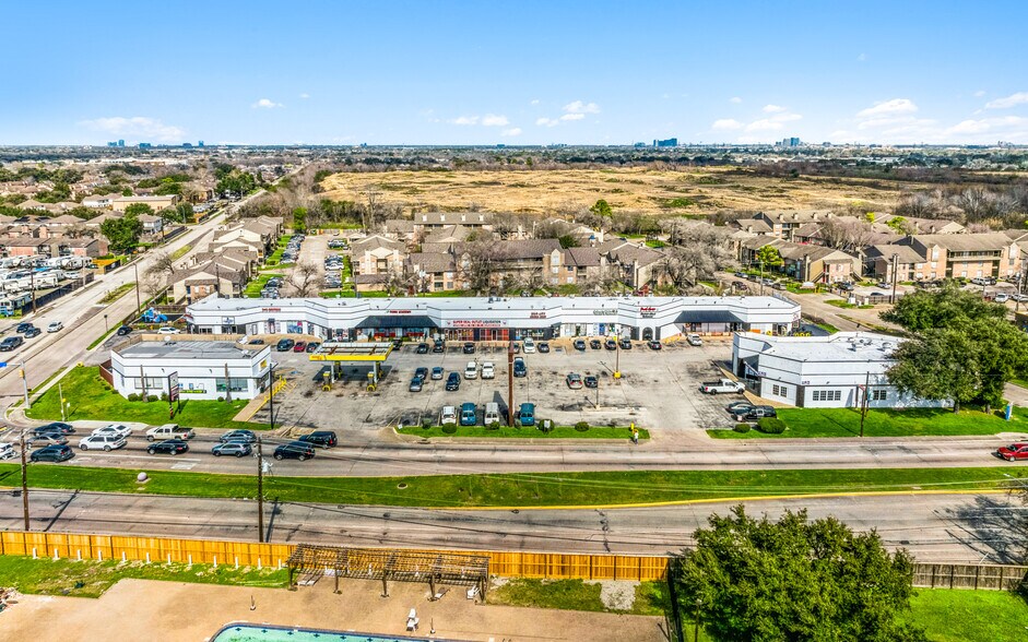 12222 Bissonnet St, Houston, TX à vendre - Photo du bâtiment - Image 2 de 3