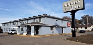 More details for 817 W Main St, Lyons, KS - Hospitality for Sale