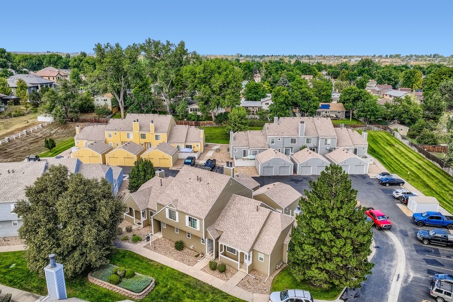 18-UNIT TOWNHOME PORTFOLIO portfolio of 2 properties for sale on LoopNet.ca - Building Photo - Image 3 of 22