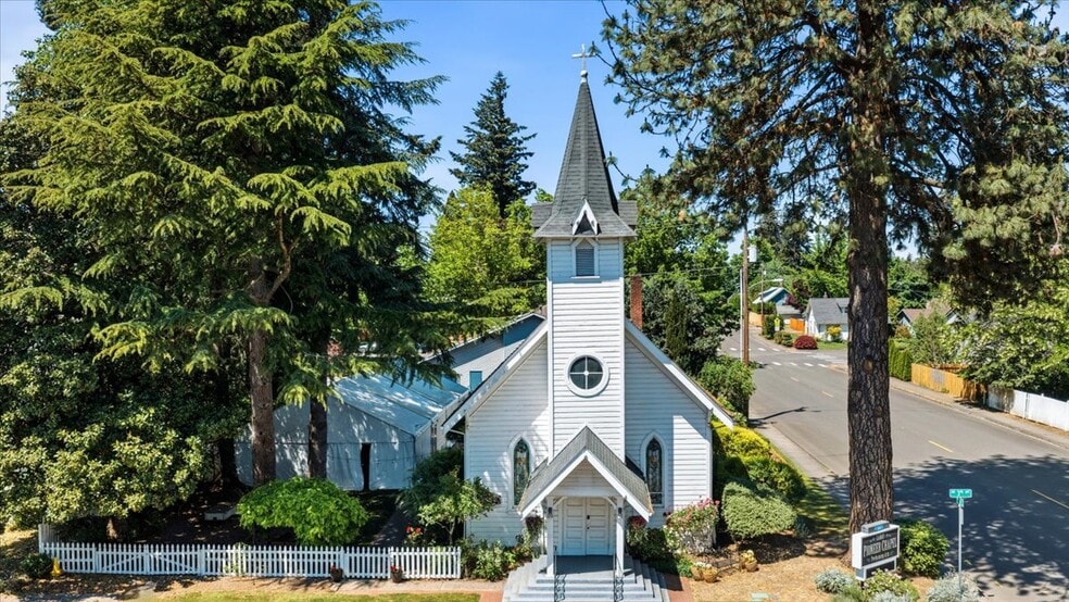 508 NW 3rd Ave, Canby, OR for sale - Primary Photo - Image 1 of 54