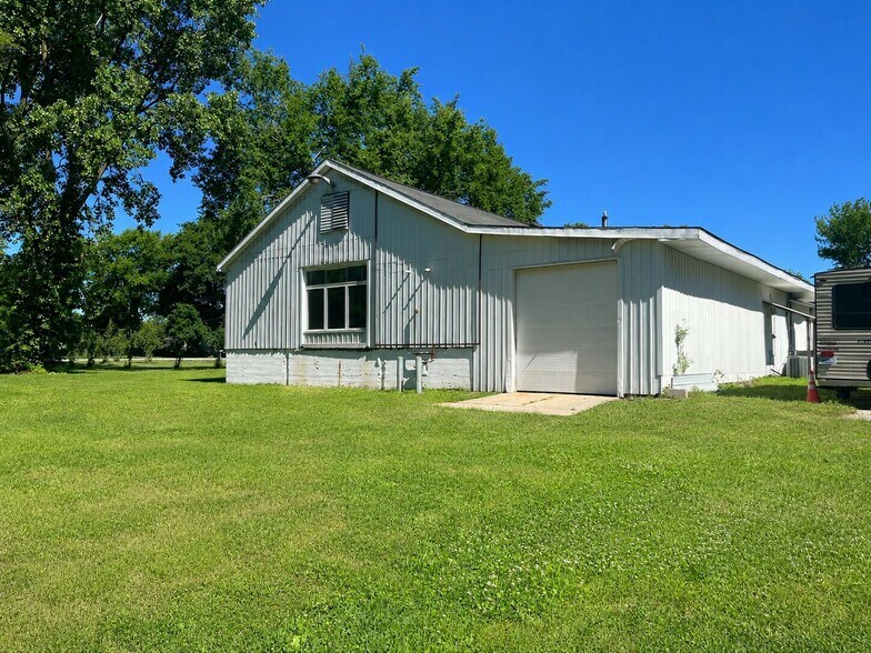 4180 Gleaner Hall Rd, Ann Arbor, MI à louer - Photo du bâtiment - Image 3 de 18