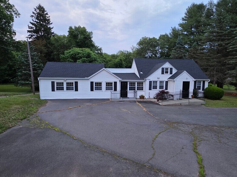1062 Portland Cobalt Rd, Portland, CT à louer - Photo du bâtiment - Image 2 de 21