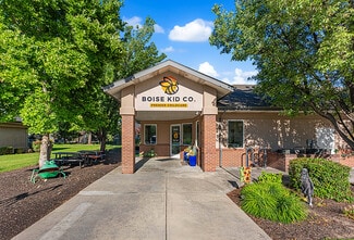 Plus de détails pour 13013 W Persimmon Ln, Boise, ID - Bureau à vendre