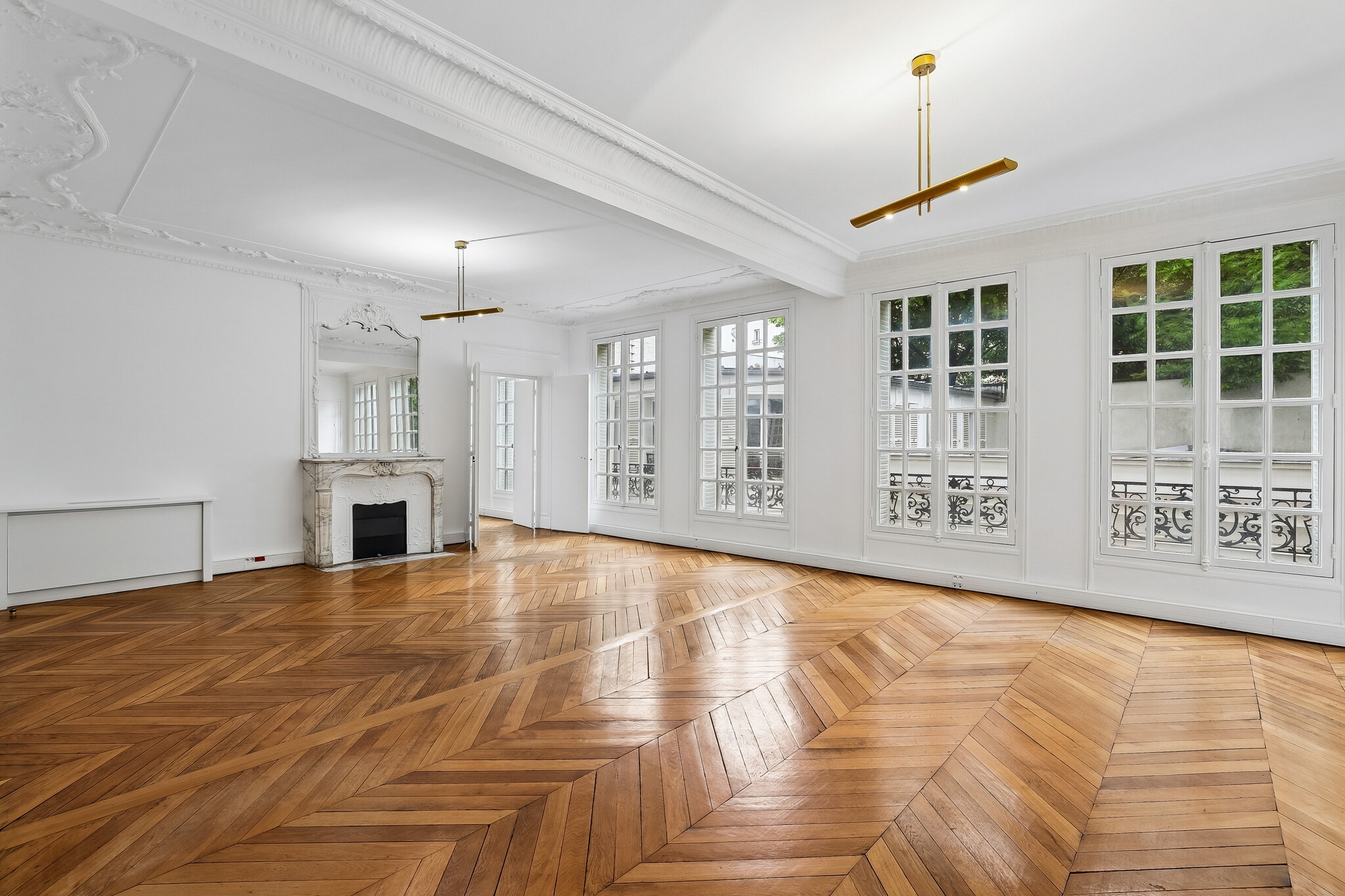 60 Rue Saint-Lazare, Paris for lease Primary Photo- Image 1 of 16