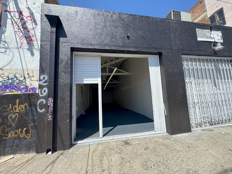 1326 S Main St, Los Angeles, CA for lease - Building Photo - Image 3 of 11