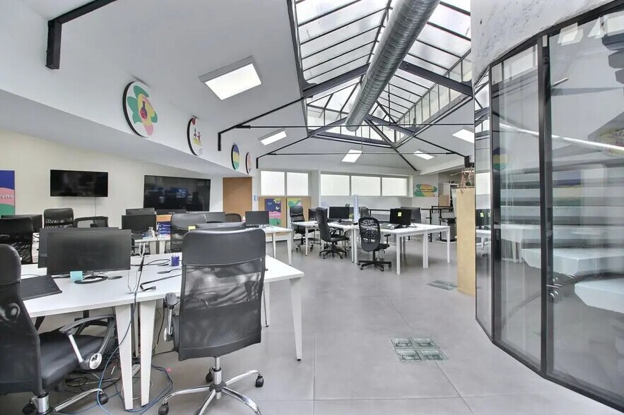 27 Rue De Citeaux, Paris for lease - Building Photo - Image 3 of 11