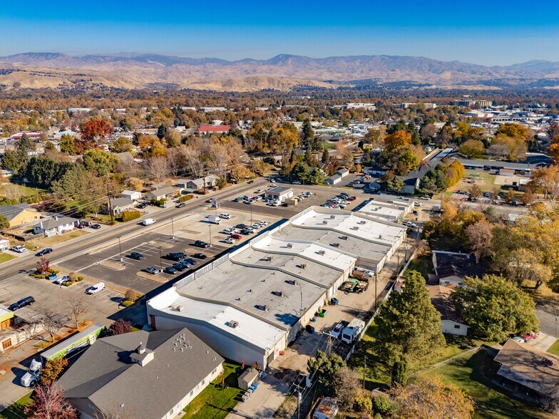 6421-6517 W Ustick Rd, Boise, ID à louer - Photo du bâtiment - Image 3 de 36