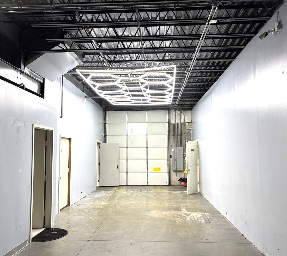 45945 Trefoil Ln, Sterling, VA 20166 - Unité 148 -  - Photo intérieure - Image 1 of 3